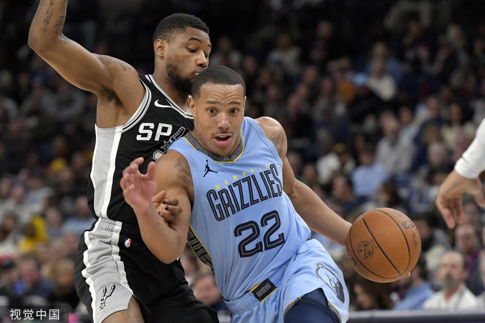 色的场上领 色的场上领